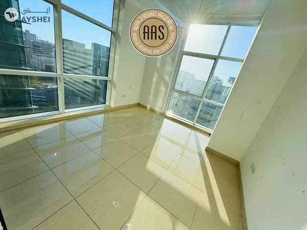 HUGE SIZE 2BHK || NEAR TO METRO || ALL AMENITIES || PARKING