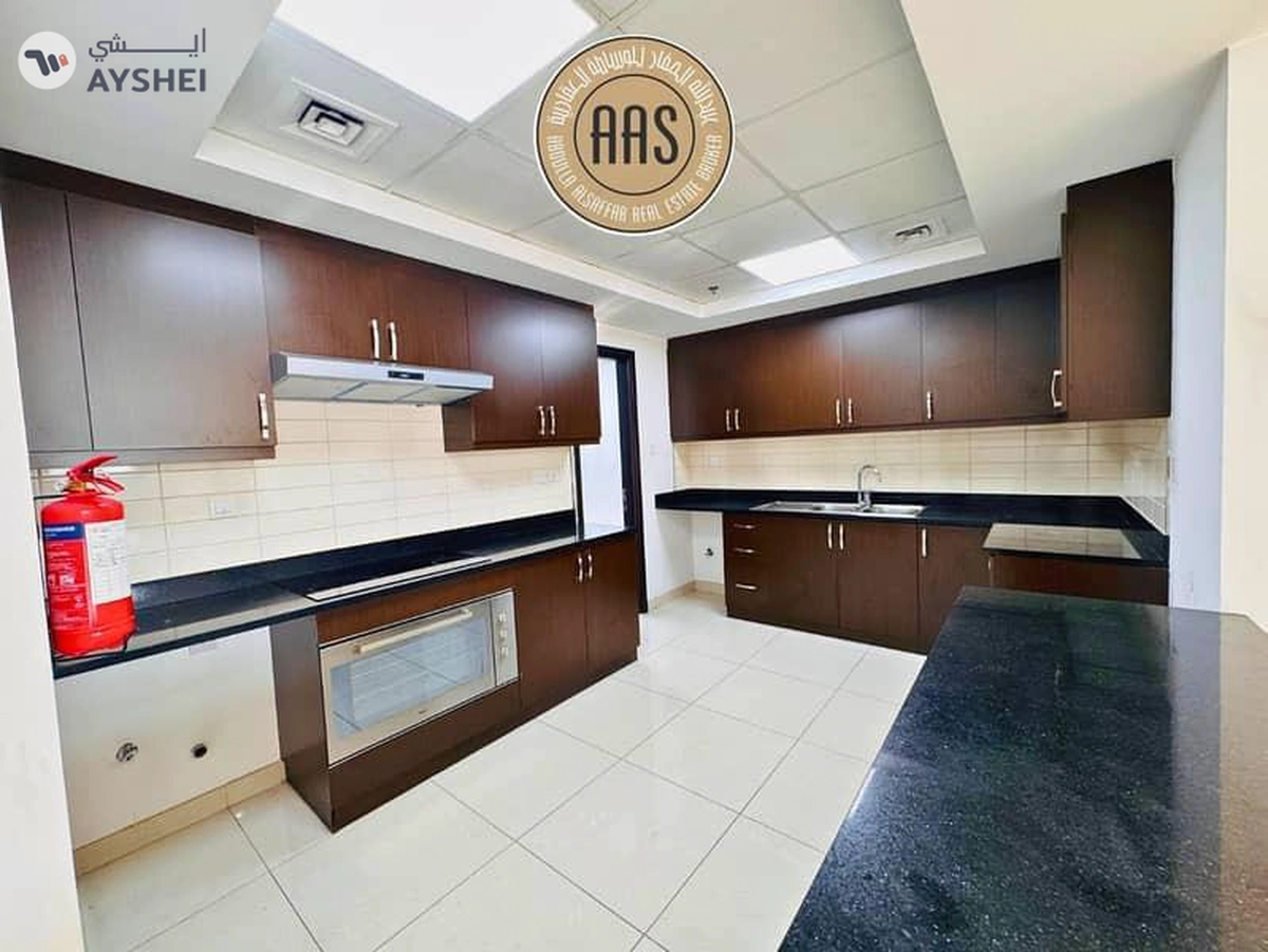 HUGE SIZE 2BHK || NEAR TO METRO || ALL AMENITIES || PARKING-1-1
