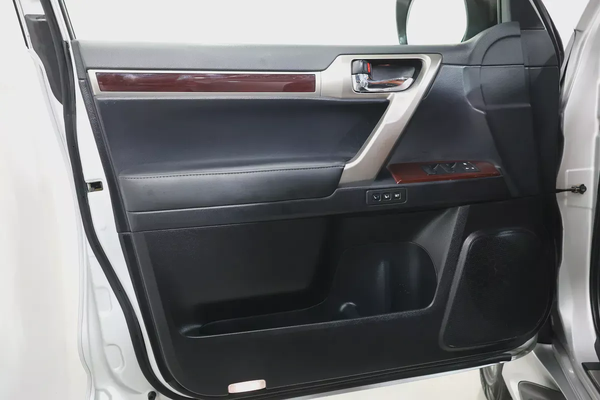 Lexus GX 460 2015  - GCC Specs -295000KM-EXCELLENT CONDITION-6-6