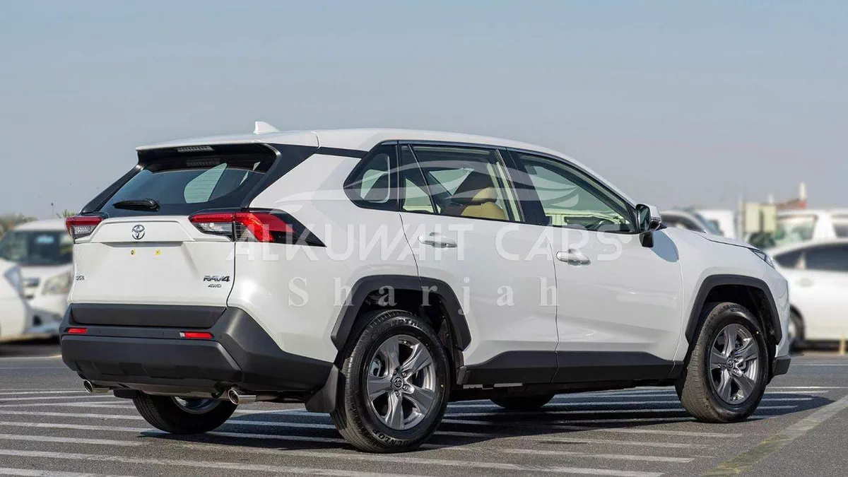 Toyota RAV4 LE HEV TOYOTA RAV4 2.5P AT 4X4 MY2023 – WHITE-5-0