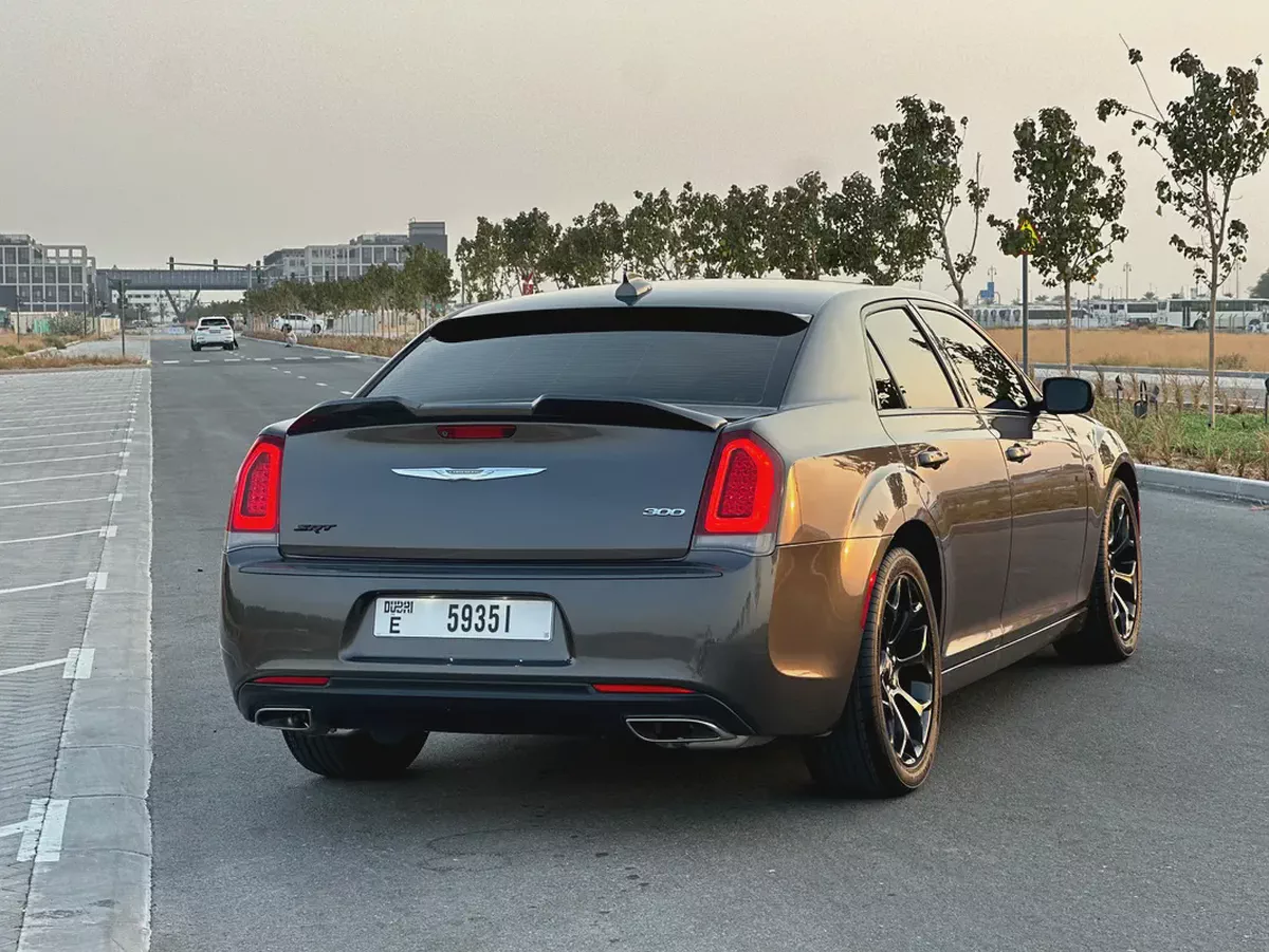 كرايسلر 300 مواصفات أمريكية بحالة جيدة-6-6