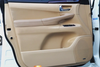Lexus LX 570 Base 2011 | GCC Specs | Excellent Condition-10