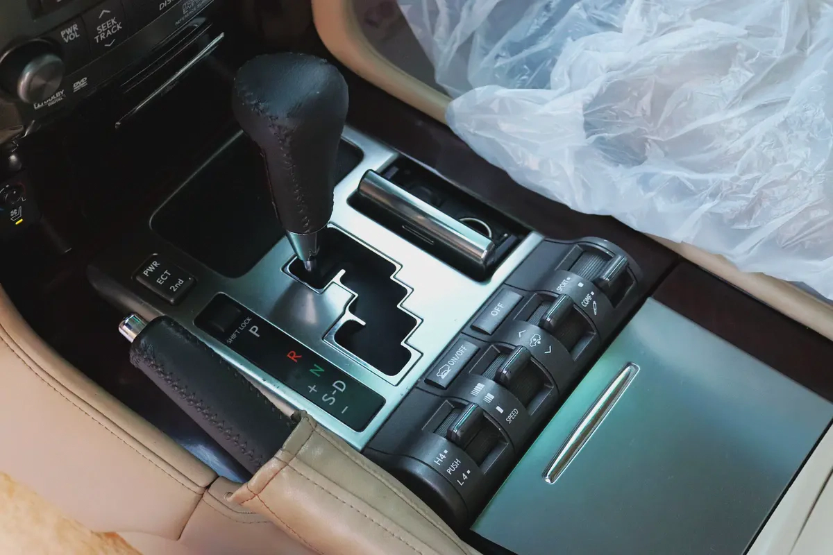 Lexus LX 570 Base 2011 | GCC Specs | Excellent Condition-13-13