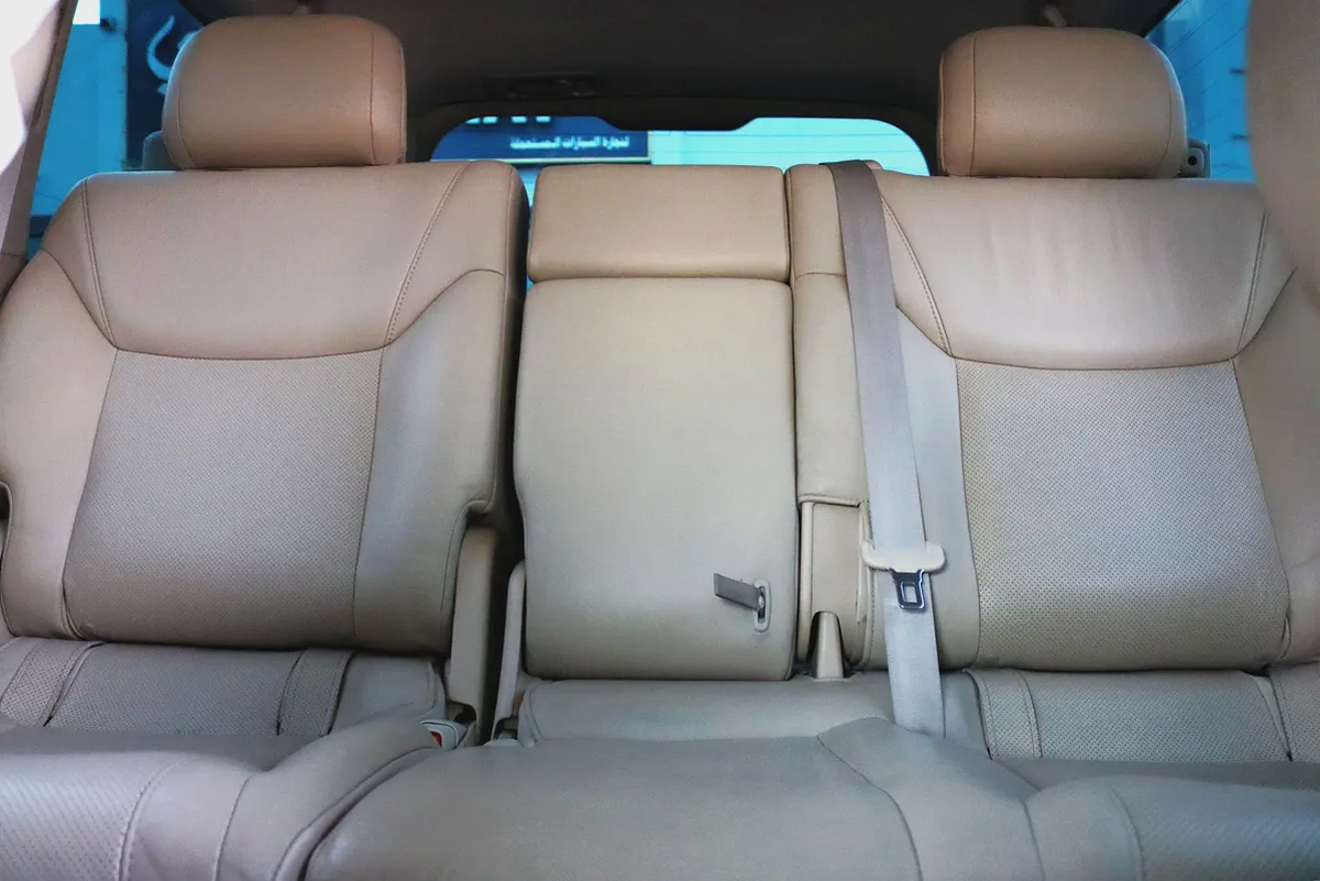 Lexus LX 570 Base 2011 | GCC Specs | Excellent Condition-19-19