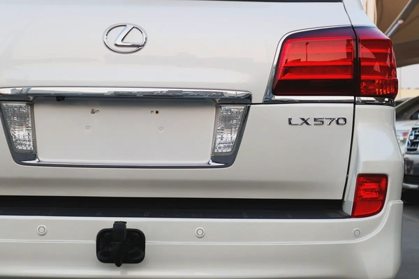 Lexus LX 570 Base 2011 | GCC Specs | Excellent Condition