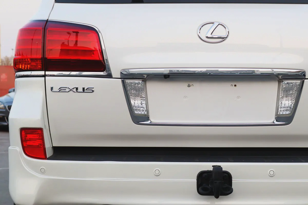 Lexus LX 570 Base 2011 | GCC Specs | Excellent Condition-7-7