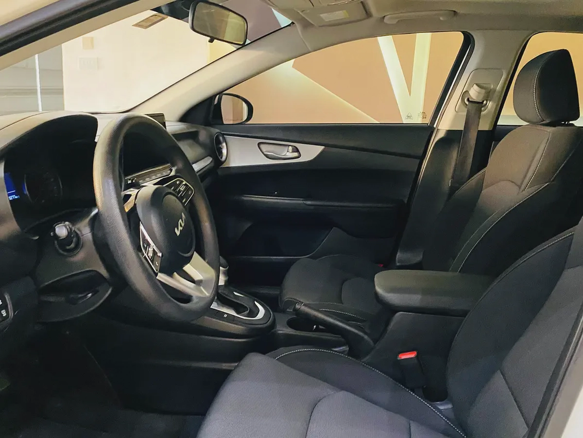 Kia Cerato GLS 2024 GCC Specs-13-13