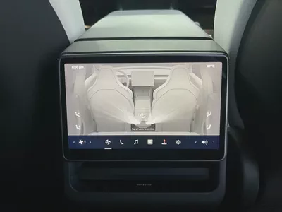 2025 Tesla Model 3 Performance Dual Motor GCC Specs-12