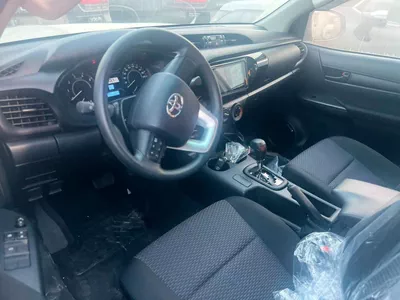 Toyota Hilux TOYOTA HILUX DOUBLE CABIN || 2.4L DIESEL 4×4 | WHITE 2026-11
