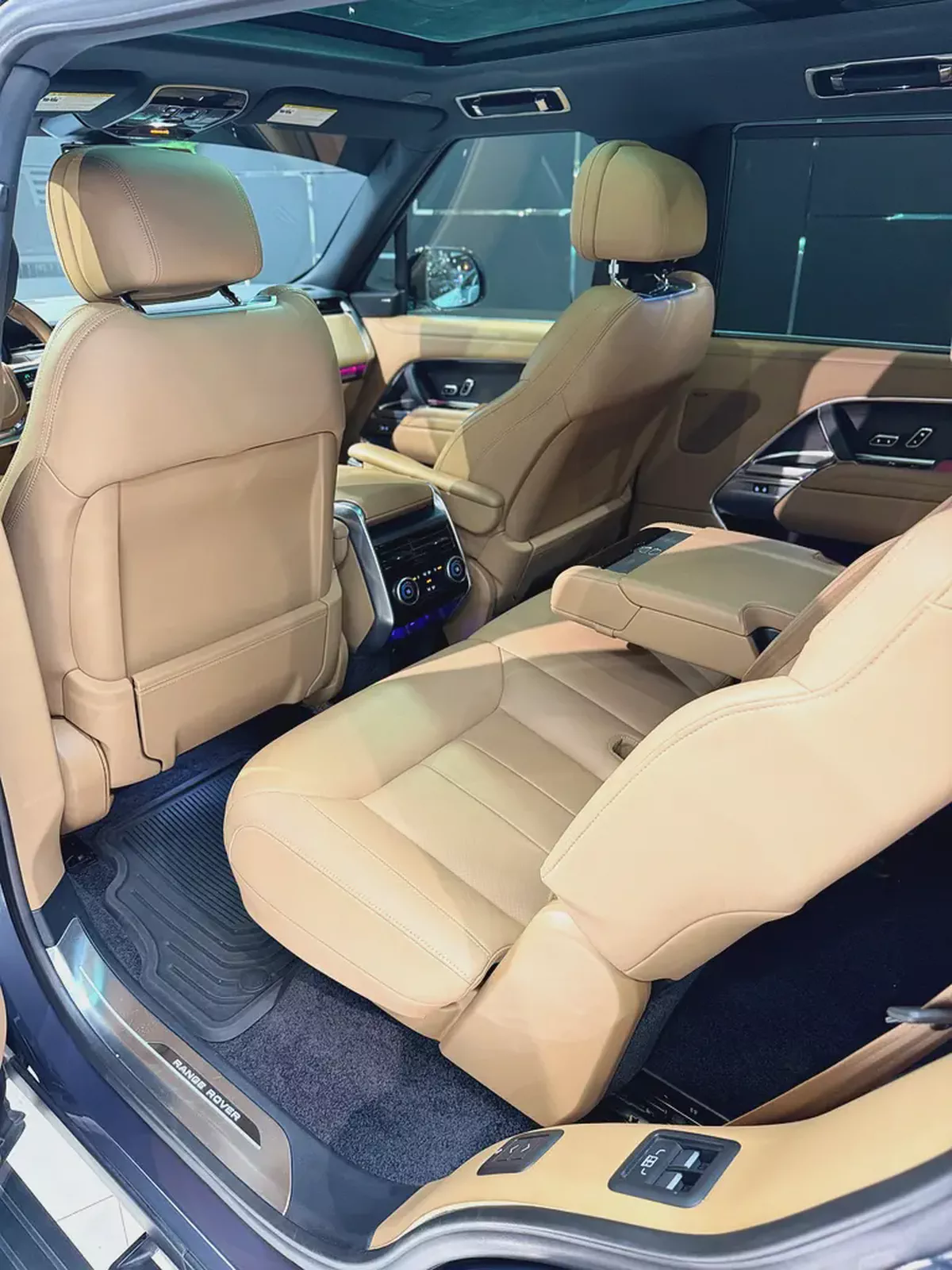 Range Rover Vogue Se P530 Long WheelBase-13-13
