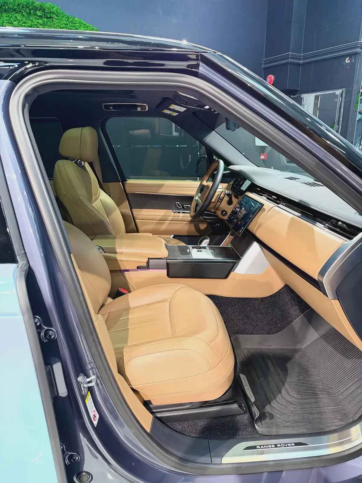 Range Rover Vogue Se P530 Long WheelBase-14-14