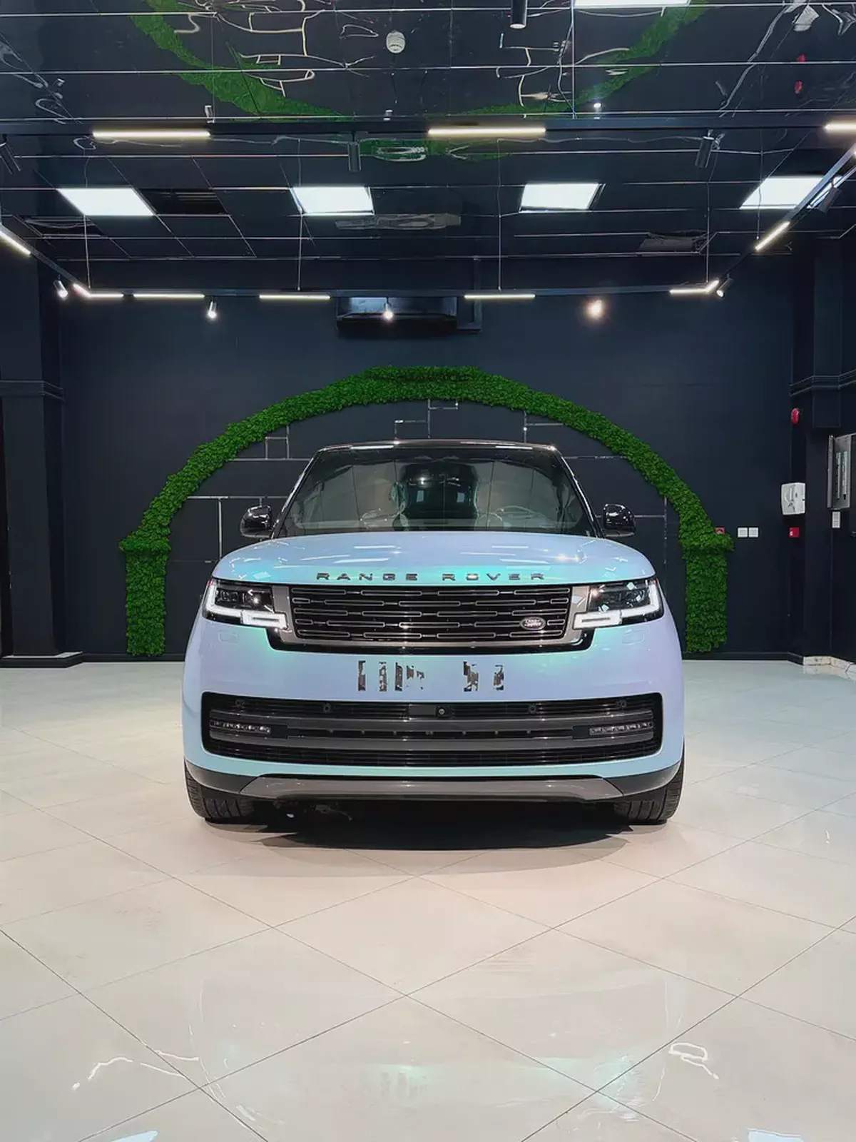 Range Rover Vogue Se P530 Long WheelBase-2-2
