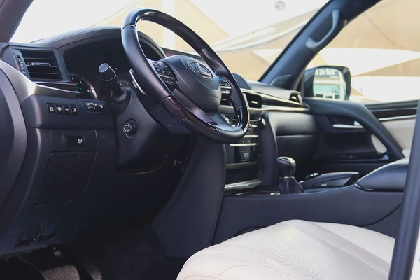 Lexus LX 570 Sport 2017 | GCC Specs | Pristine Condition