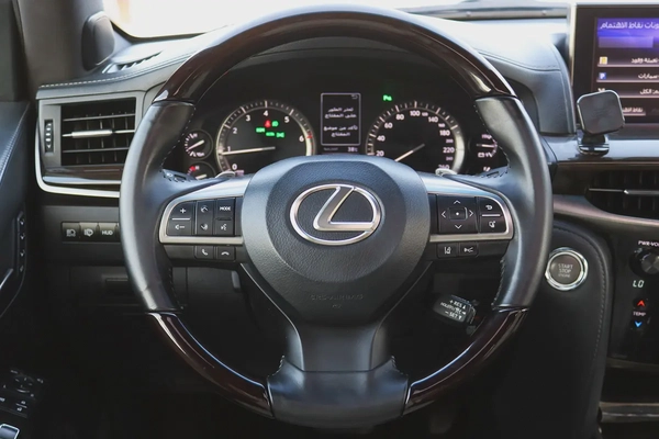 Lexus LX 570 Sport 2017 | GCC Specs | Pristine Condition
