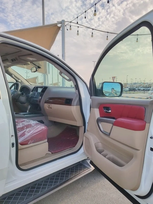 Nissan Armada LE 2015, GCC Specs - Well Maintained!