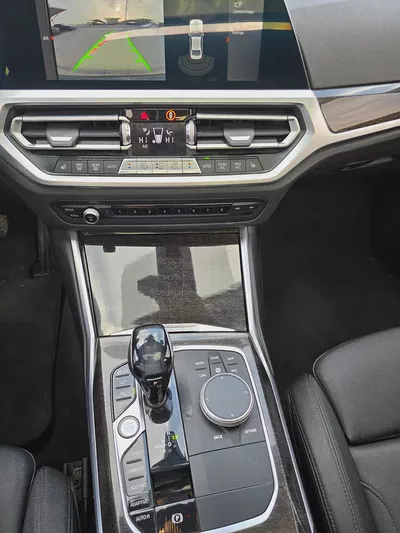 BMW 3-Series 330i 2020 - American Specs - GCC Stock-9