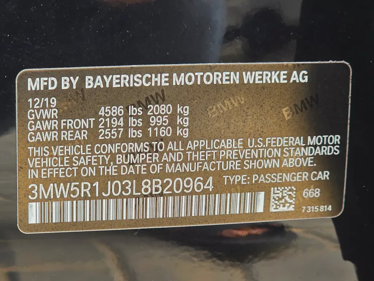 BMW 3-Series 330i 2020 - American Specs - GCC Stock-14-14