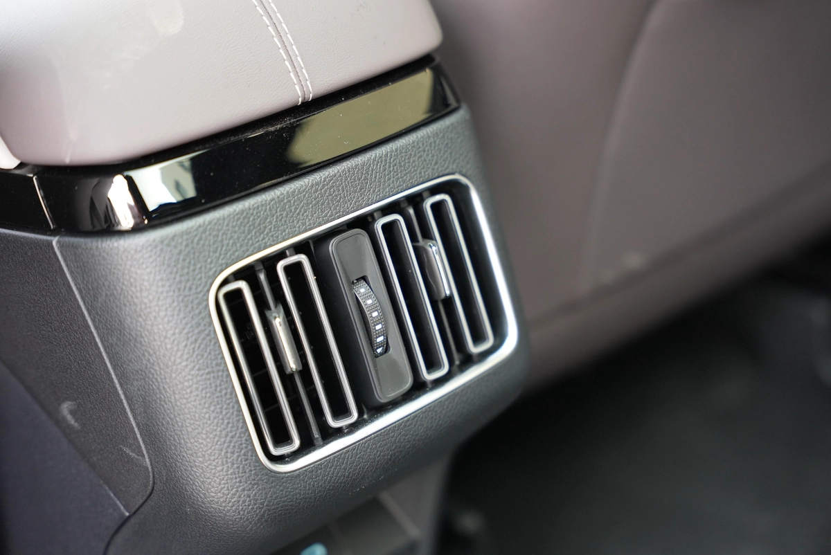 BYD Song Plus DM-i 112KM Premium-21-21