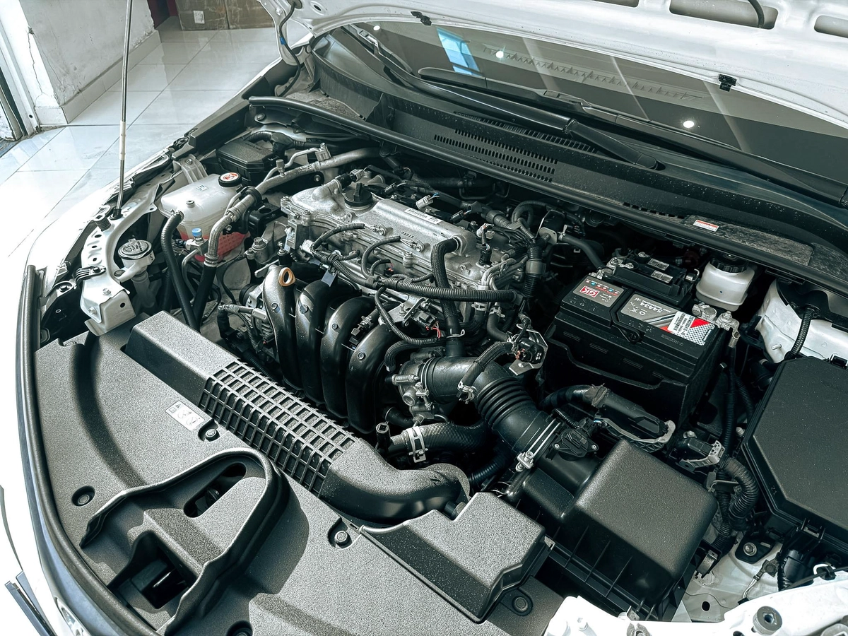 2023 Toyota Corolla XLI 1.6L V4 // EMI Starts from 1,090 AED-5-5