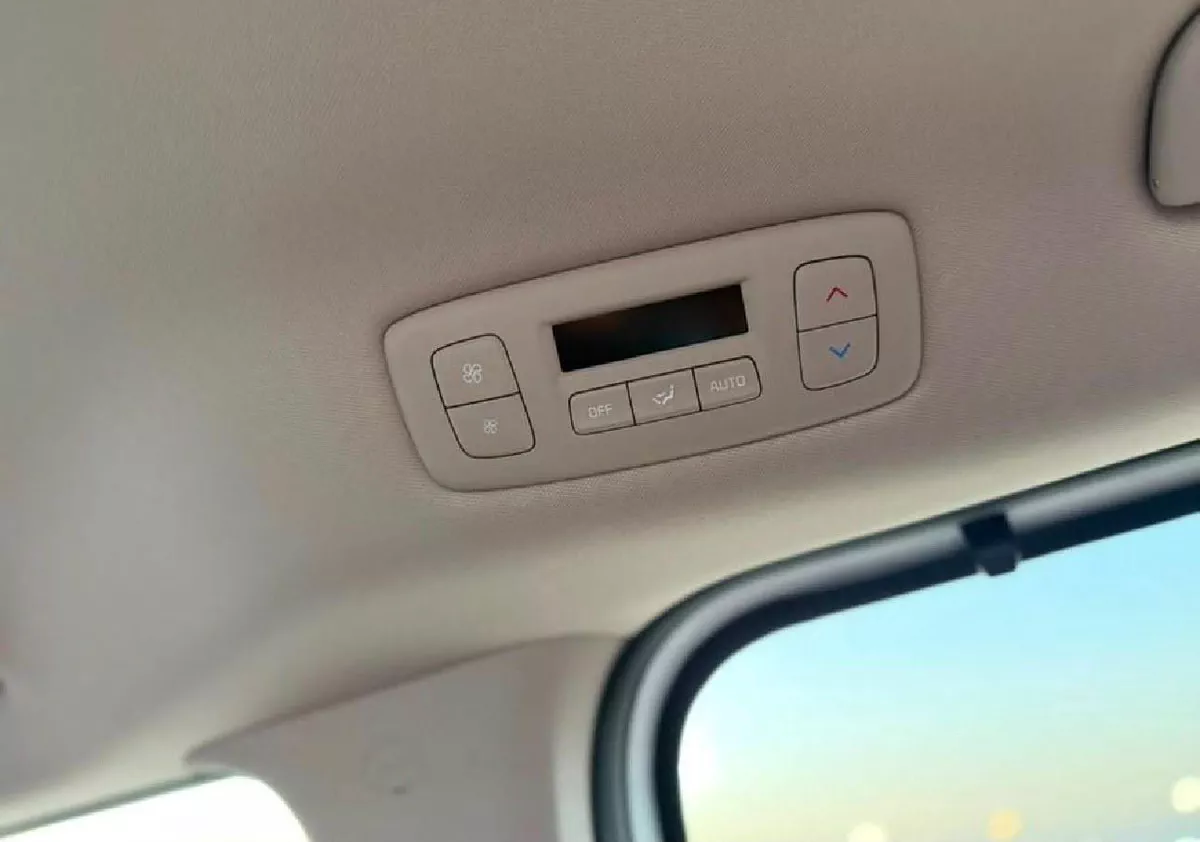 KIA CARNIVAL FULL OPTION GCC SPECS 2026 MODEL-1-1