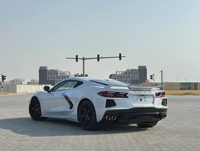 Accident-Free Chevrolet Corvette Stingray C8 | 2LT | 6.2L V8 | Arctic White / Black-1