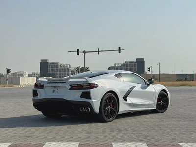 Accident-Free Chevrolet Corvette Stingray C8 | 2LT | 6.2L V8 | Arctic White / Black-5