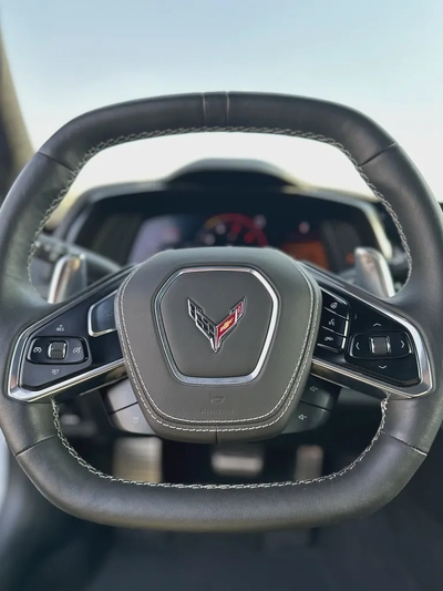 Accident-Free Chevrolet Corvette Stingray C8 | 2LT | 6.2L V8 | Arctic White / Black-6