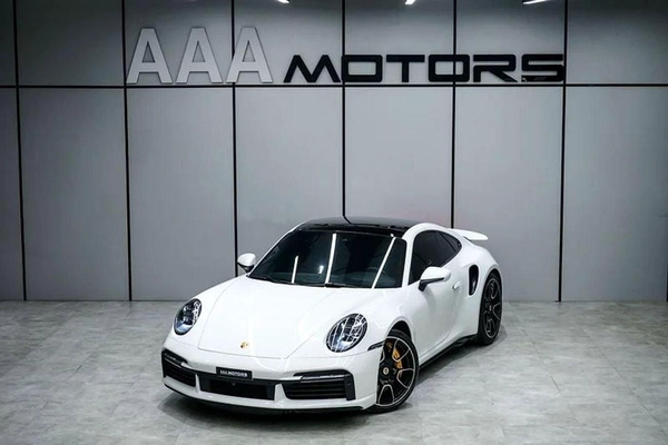 Porsche 911 Turbo 3.8L (580 HP) Coupe | GCC Specs | Full Option | Dealer Warranty Until 2027 | No Accident / No