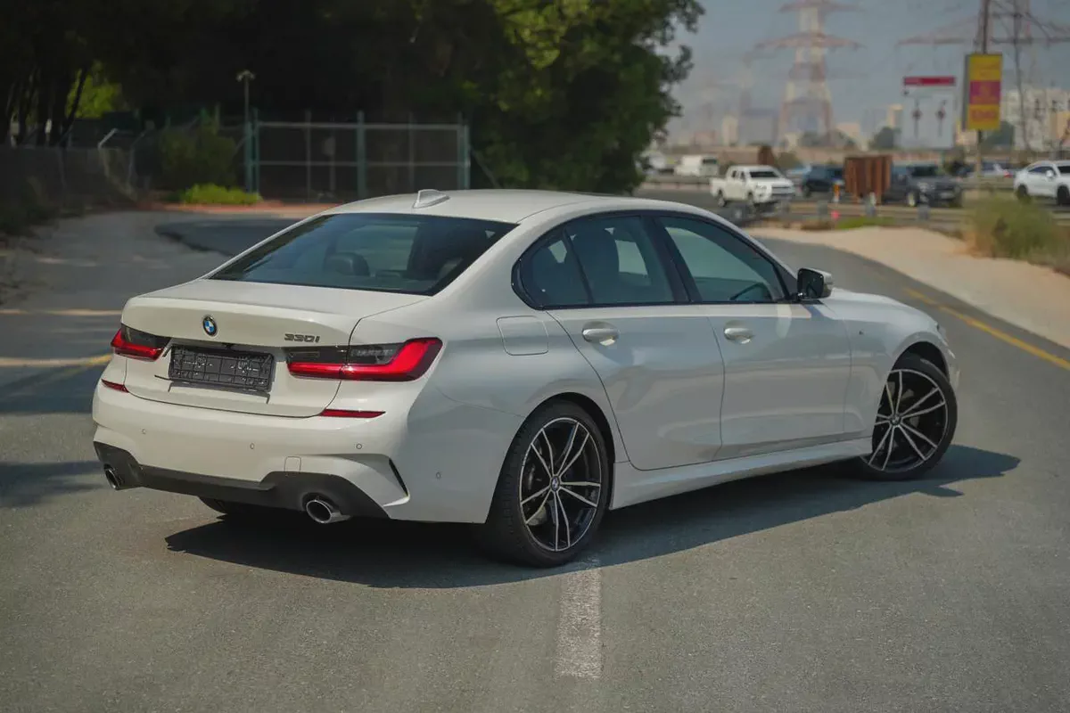 2021 || BMW 330I || M SPORT ALCANTARA || LOW MILAGE WITH A MINT CONDITION-3-3