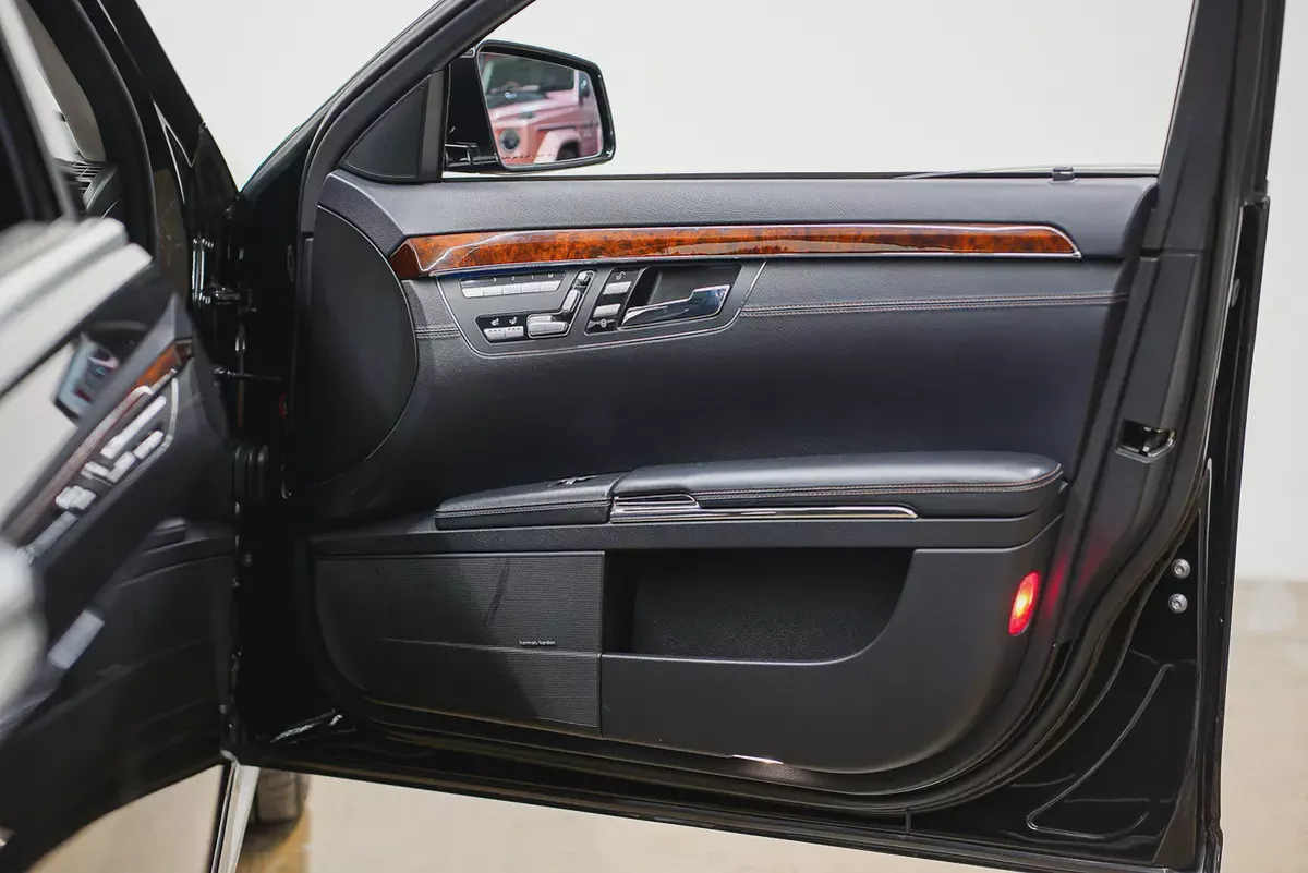 AED 1136 | MERCEDES S500 AMG 2012 | PRISTINE CONDITION | LOW KMS | HI SPECS | 1 YEAR WARRANTY-13-13