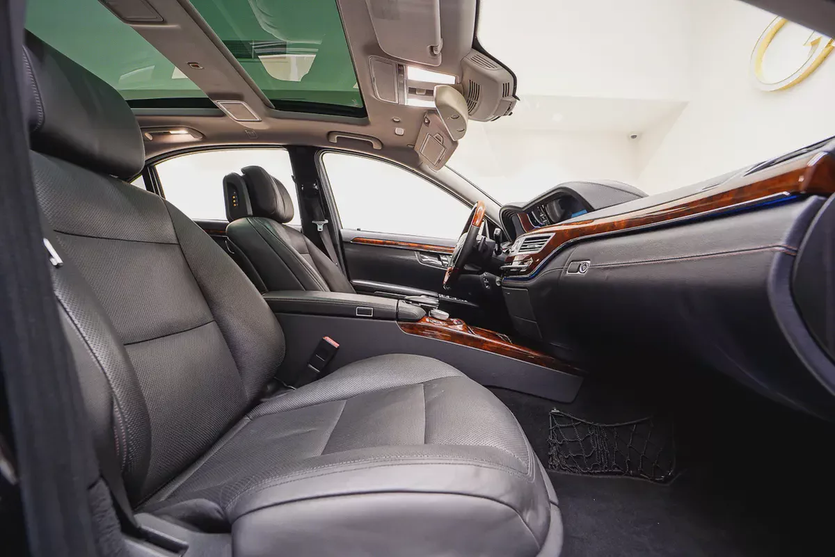 AED 1136 | MERCEDES S500 AMG 2012 | PRISTINE CONDITION | LOW KMS | HI SPECS | 1 YEAR WARRANTY-14-14