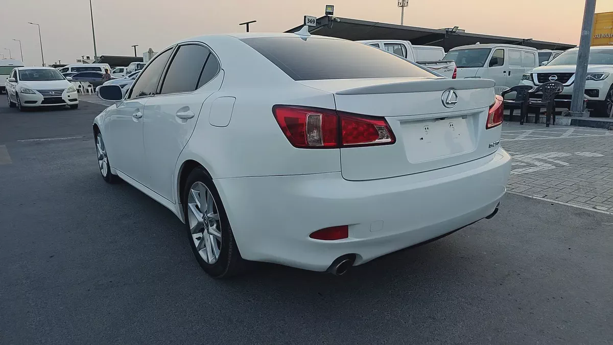 Lexus IS 250 2013 | American Specs | Well Maintained-4-4