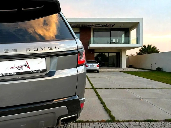 AED 2,790 P.M | 0% DOWN PAYMENT | RANGE ROVER SPORT HSE V6 | 2021 | GCC SPECS