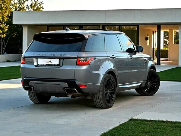 AED 2,790 P.M | 0% DOWN PAYMENT | RANGE ROVER SPORT HSE V6 | 2021 | GCC SPECS