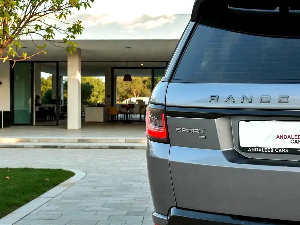 AED 2,790 P.M | 0% DOWN PAYMENT | RANGE ROVER SPORT HSE V6 | 2021 | GCC SPECS-4-4