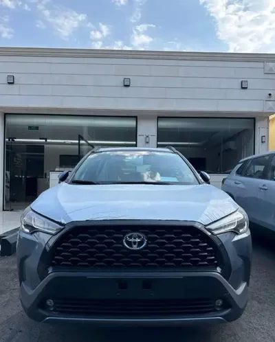 Toyota Corolla Cross 2026 – Full Option | Compact SUV-4