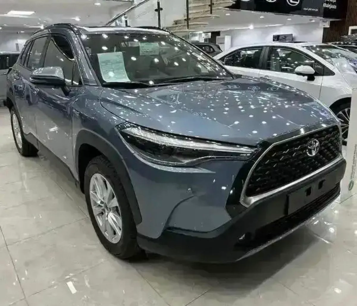Toyota Corolla Cross 2026 – Full Option | Compact SUV-5-5