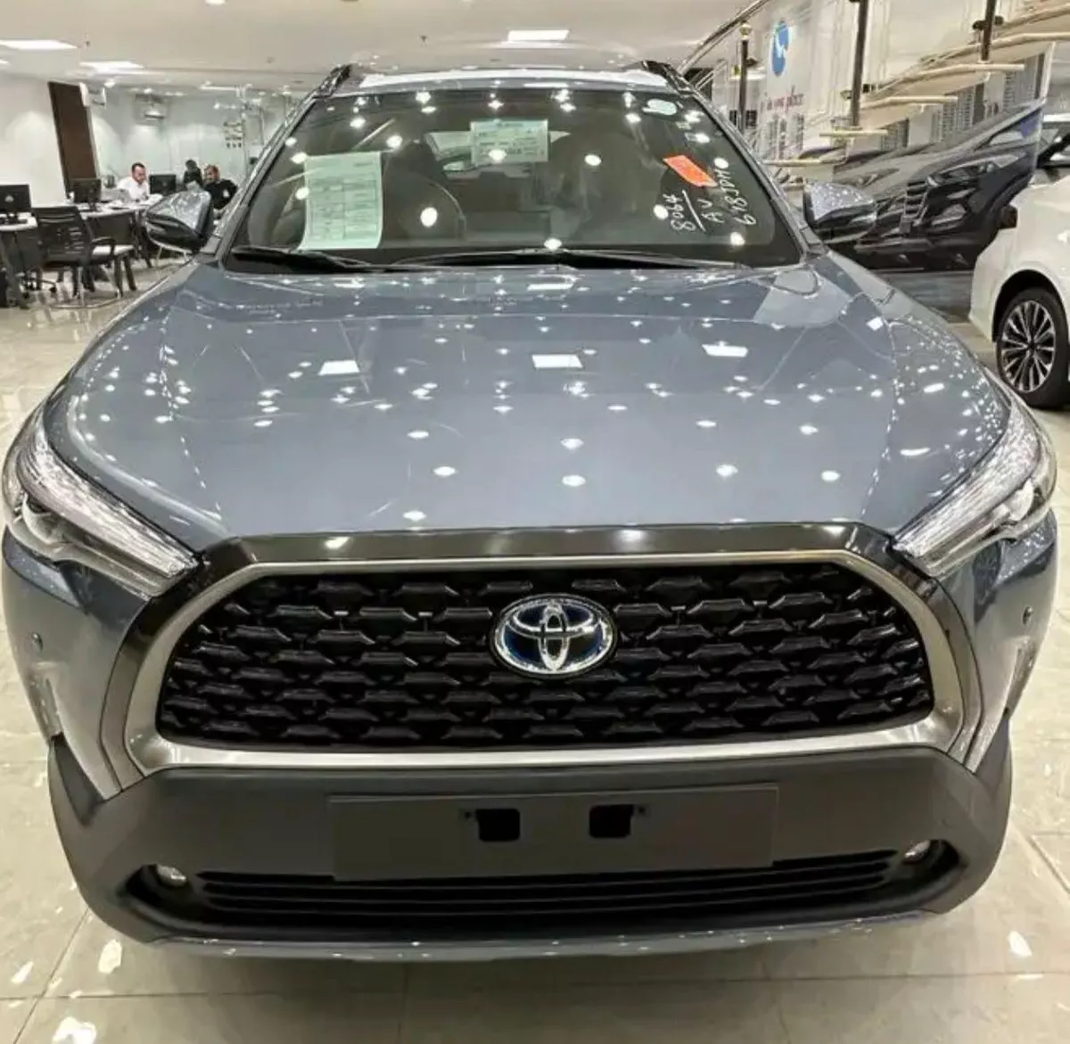 Toyota Corolla Cross 2026 – Full Option | Compact SUV-8-8