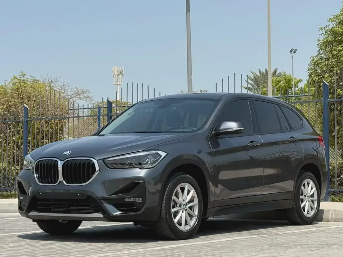 2022-BMW X1  sDrive20i-Under Warranty and Service Contract-Bank Finance Available-4-4
