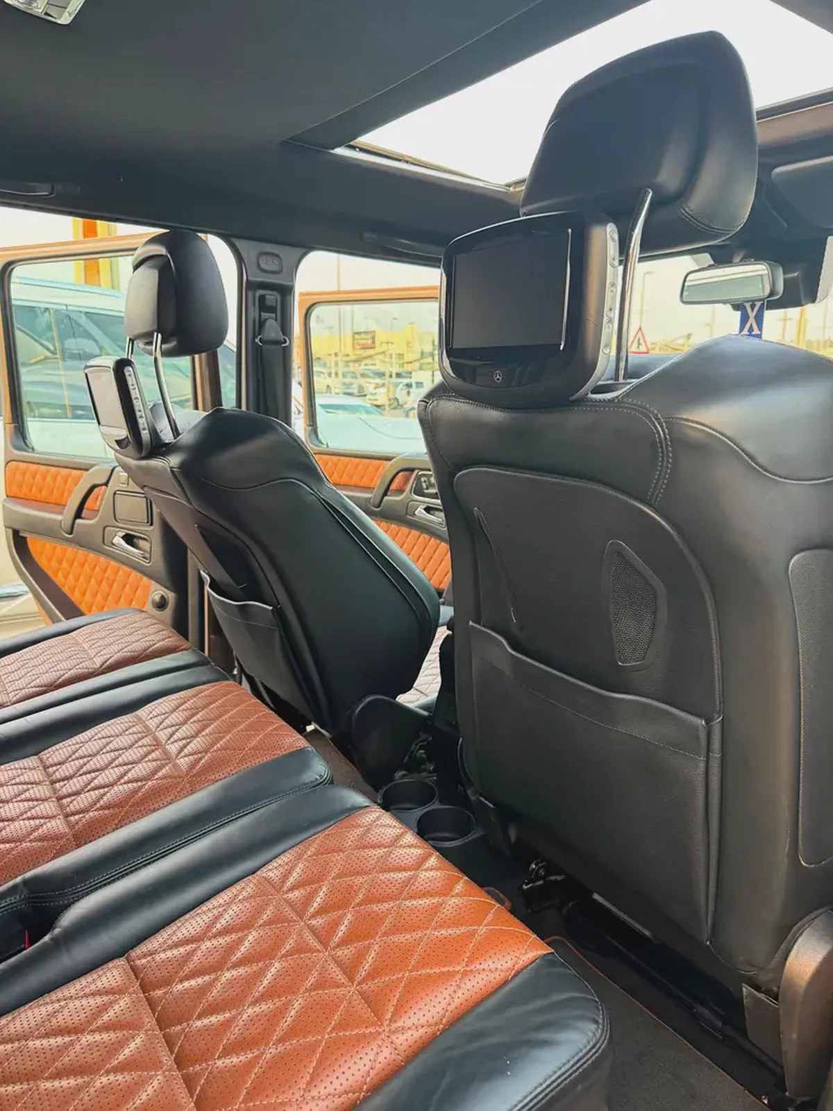 مرسيدس G63 خليجيMercedes-Benz G-Class G 63 AMG 2015 | GCC Specs | Pristine Condition-12-12