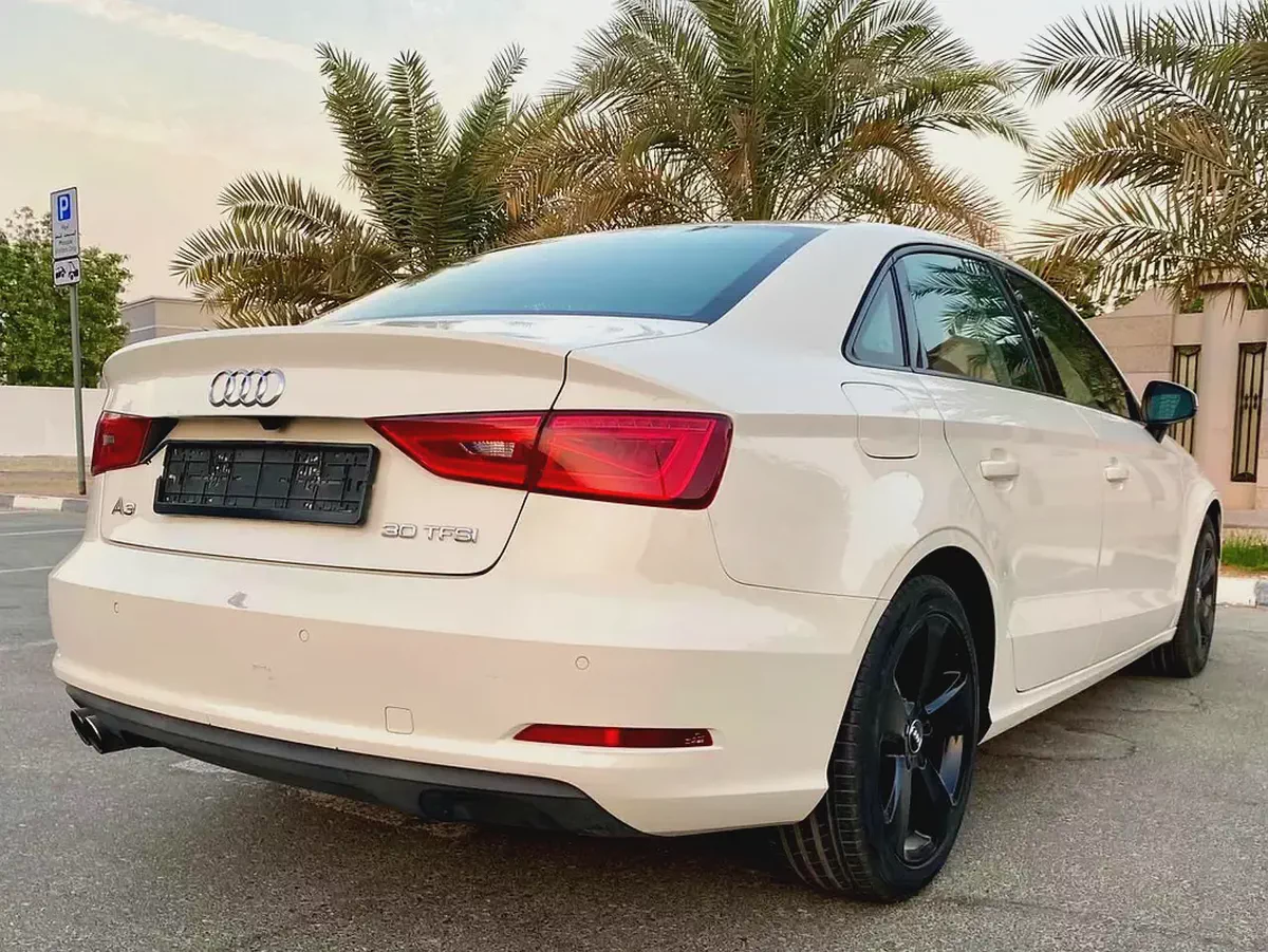 2015 AUDI A3 30TFSI || 4 Cylinder 1.4L || low mileage || well maintained-7-7