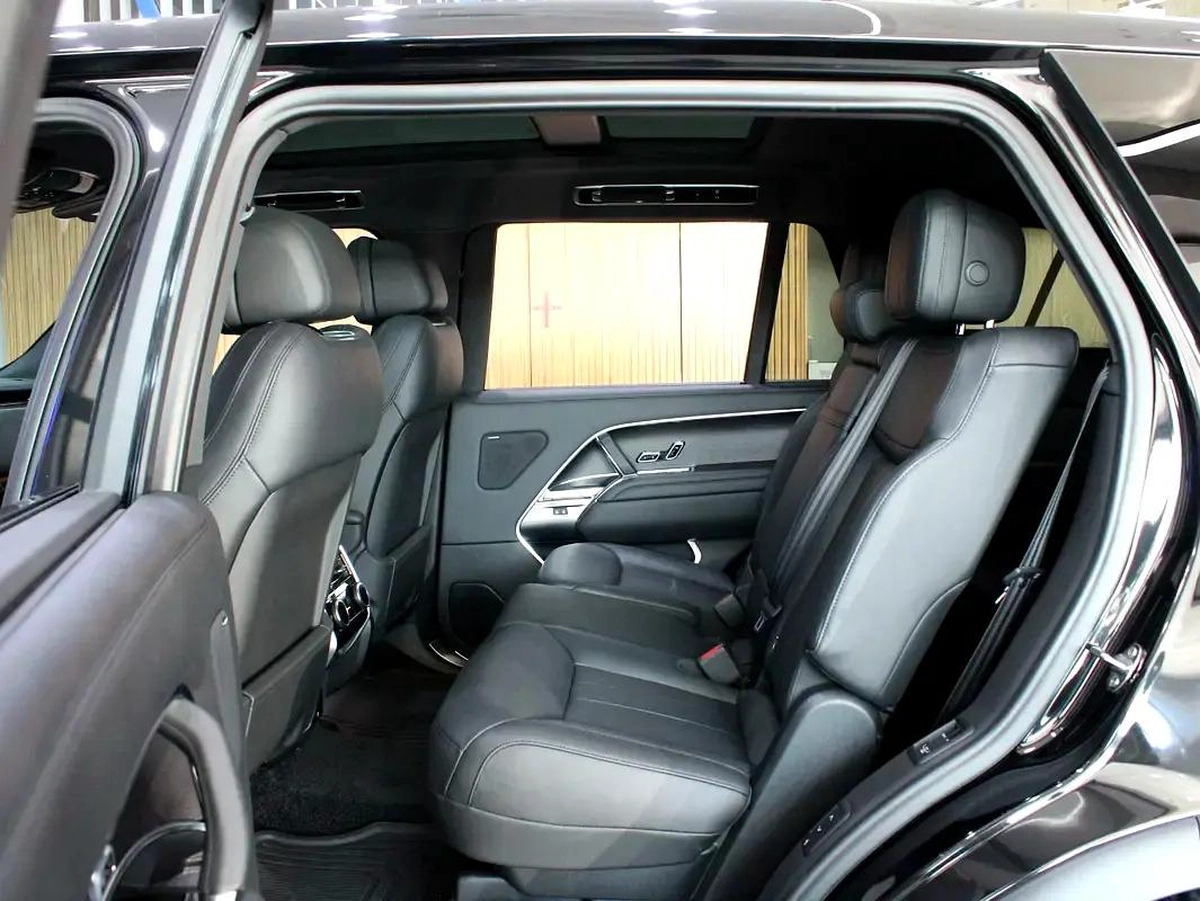 2025 - Land Rover Range Rover Vogue SE 2025 - Low mileage-15-15