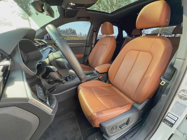2024 Audi Q3 35 TFSI - GCC Specs - Brand New