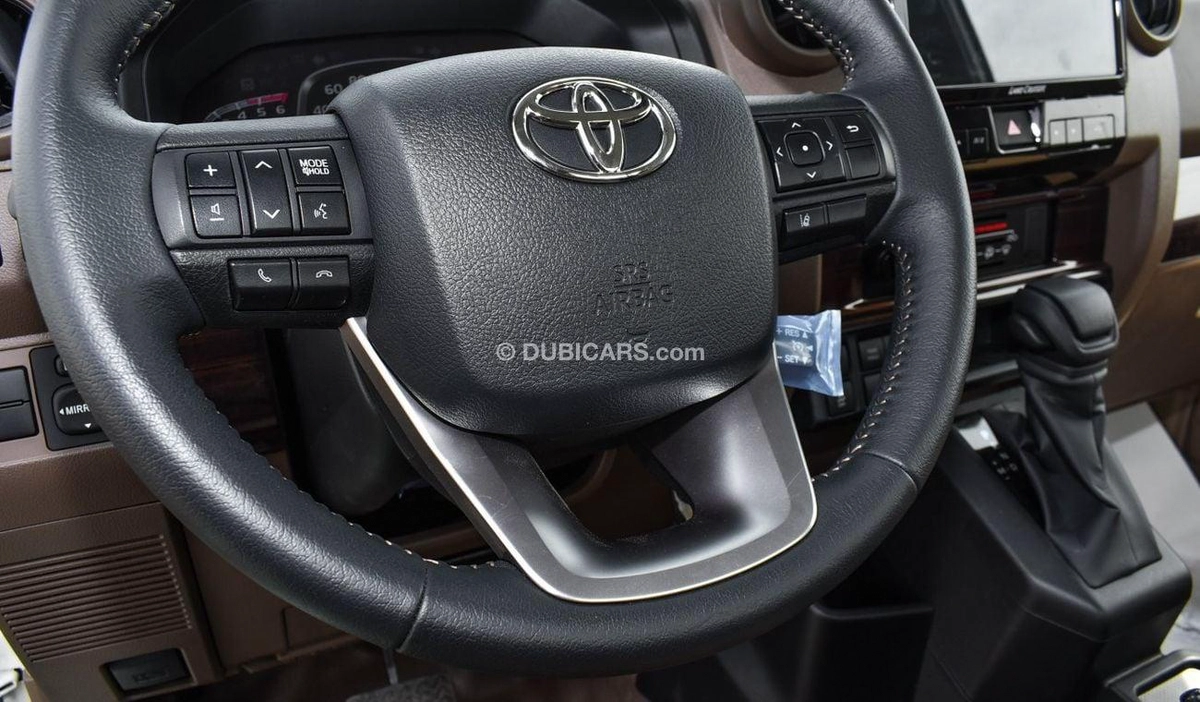 Toyota Land Cruiser Pick Up 2.8L Diesel  Auto Transmission-7-0