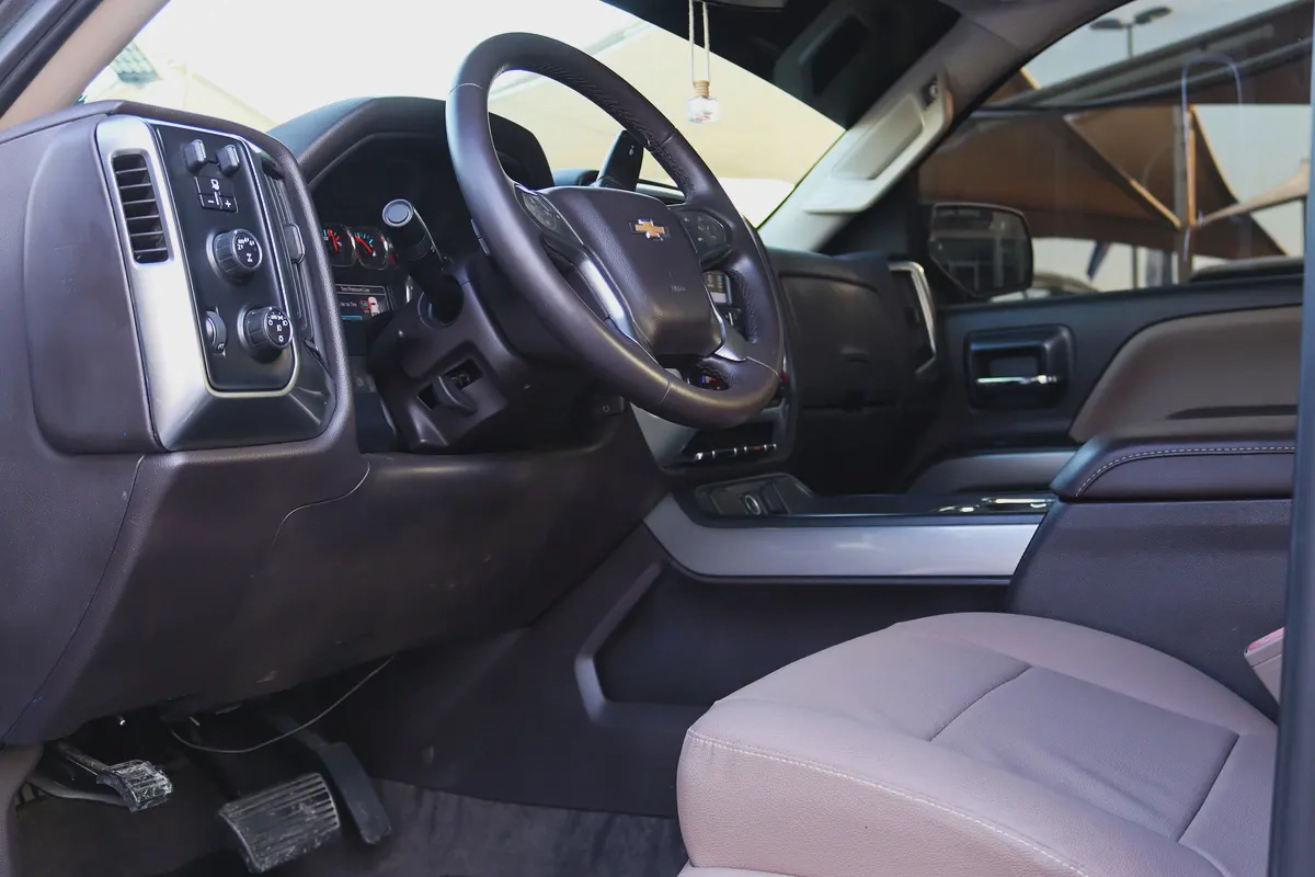 Cheverolet Silverado 2017 LT-12-12