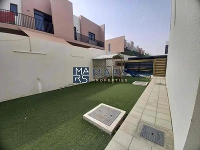 The Lavish 4BHK + Majlis Villa For Rent in Nasma Residense-17