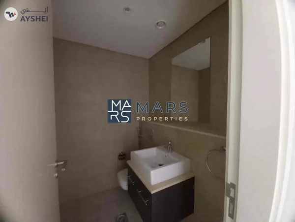 The Lavish 4BHK + Majlis Villa For Rent in Nasma Residense