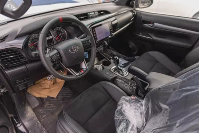2026 Toyota Hilux GR Sport 2.8 DSL- GCC Specs - Brand New!-4