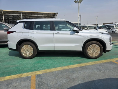 New Mitsubishi Outlander MLINE-11