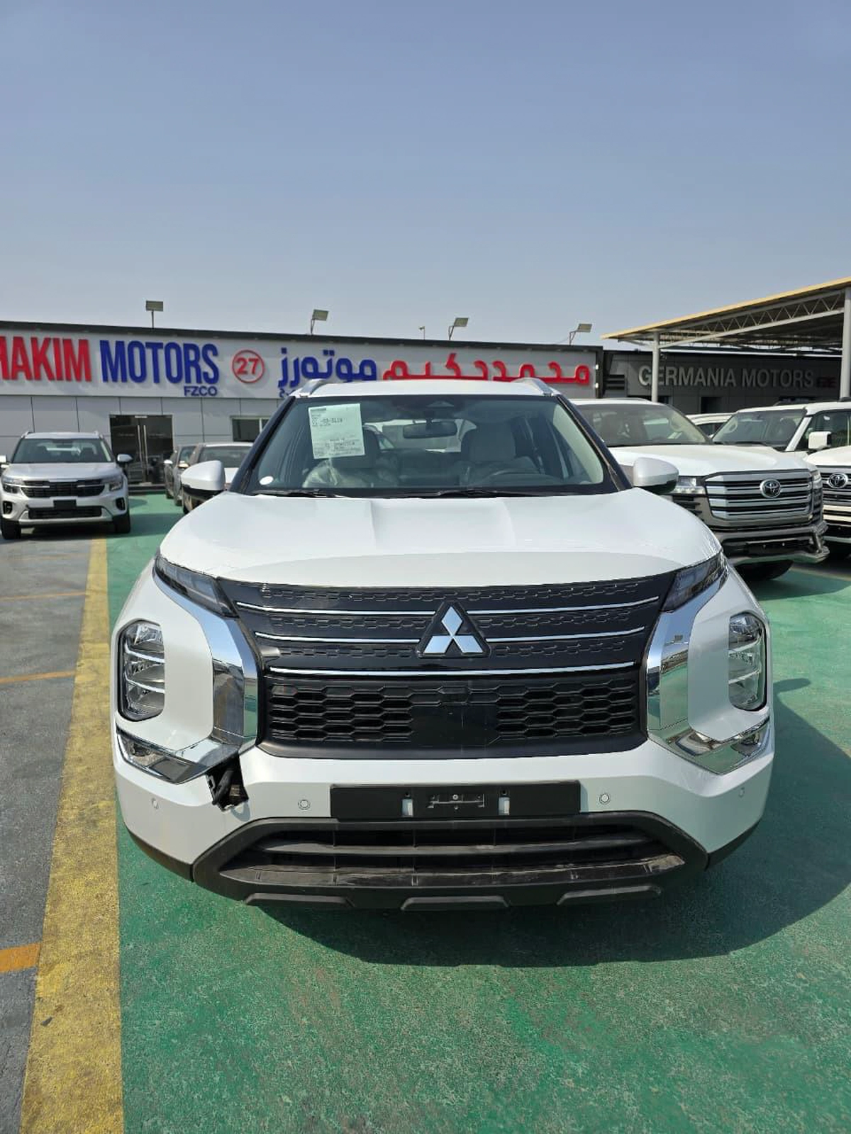 New Mitsubishi Outlander MLINE-13-13